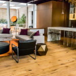 AS Olde Dutch 12 2 | Millenium Brokers | Pisos e interiorismo Comercializamos e instalamos pisos en madera, pisos SPC y pisos laminados bajo la representación exclusiva de pisos Ribadao. Transformamos los espacios de nuestros clientes mediante el diseño interior e interiorismo comercial.