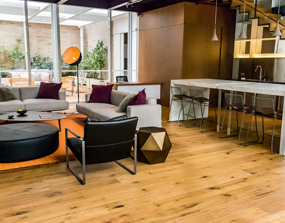 AS Olde Dutch 12 2 | Millenium Brokers | Pisos e interiorismo Comercializamos e instalamos pisos en madera, pisos SPC y pisos laminados bajo la representación exclusiva de pisos Ribadao. Transformamos los espacios de nuestros clientes mediante el diseño interior e interiorismo comercial.