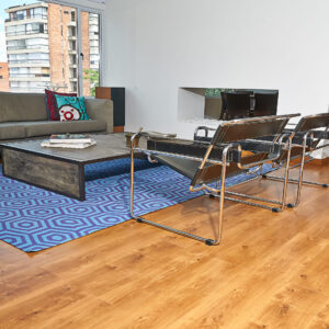 piso-vinilo-tono-claro-Olde Dutch1-sala-millenium-brokers-pisos-e-interiorismo